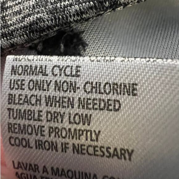 NFL Team Apparel Women's Broncos Pullover Hoodie Black Kangaroo Pocket Size XL - Picture 6 of 6